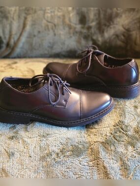 Boy's Black Lace Up Bruno Marc Size 3 Dress Shoes